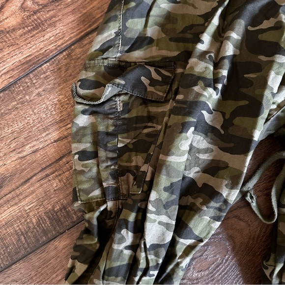 Motherhood camouflage cargo pants - Picture 4 of 8